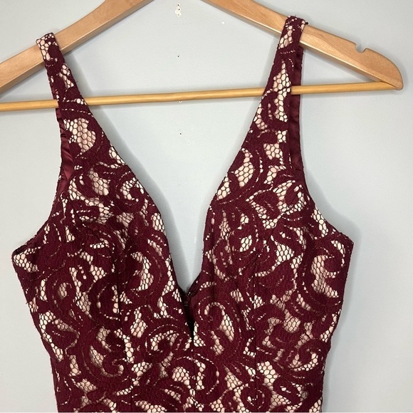 Bardot Julia Deep V Neck Lace Bordeaux Red Sleeveless Bodysuit Size 4 NWT - Picture 5 of 16